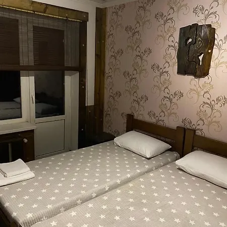 Yulita Bed & Breakfast Bukoveľ