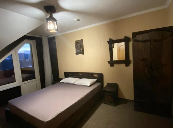Yulita Bed & Breakfast 3*